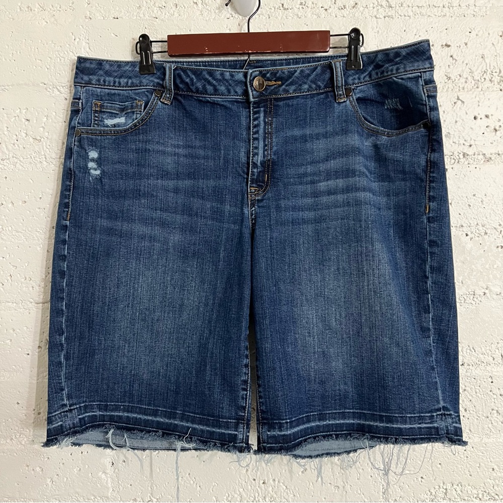 Lane Bryan Womens Bermuda Jean Shorts 18 Blue Denim Raw Hem Distressed Stretch